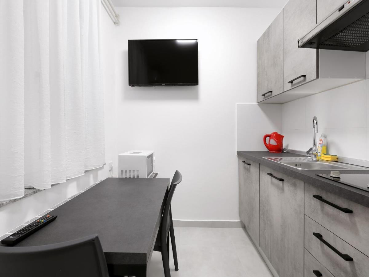 Rooms Studentsko Naselje Ivan Goran Kovacic Rijeka Exterior foto
